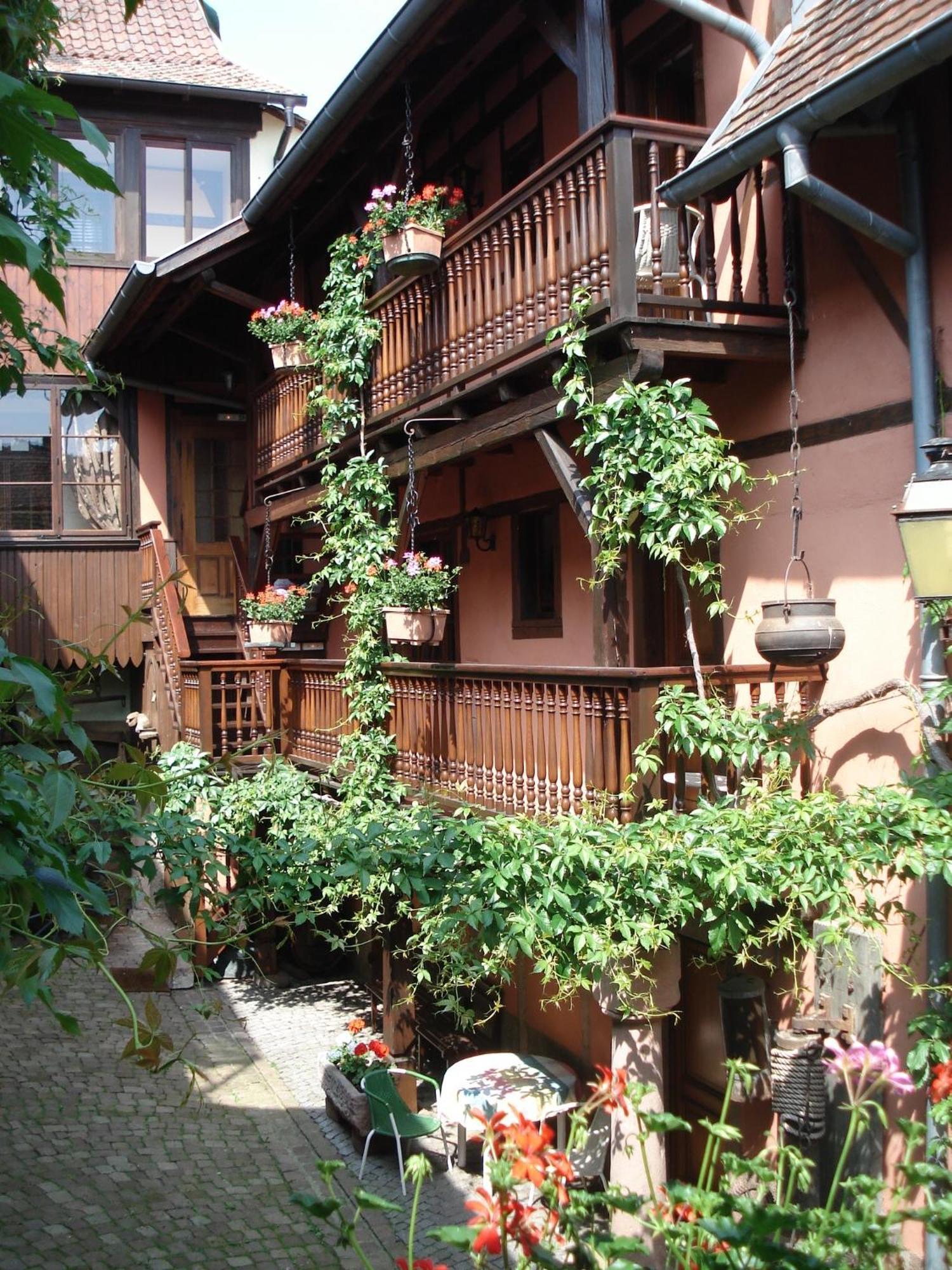 Hotel De L'Ange Niedermorschwihr Zewnętrze zdjęcie